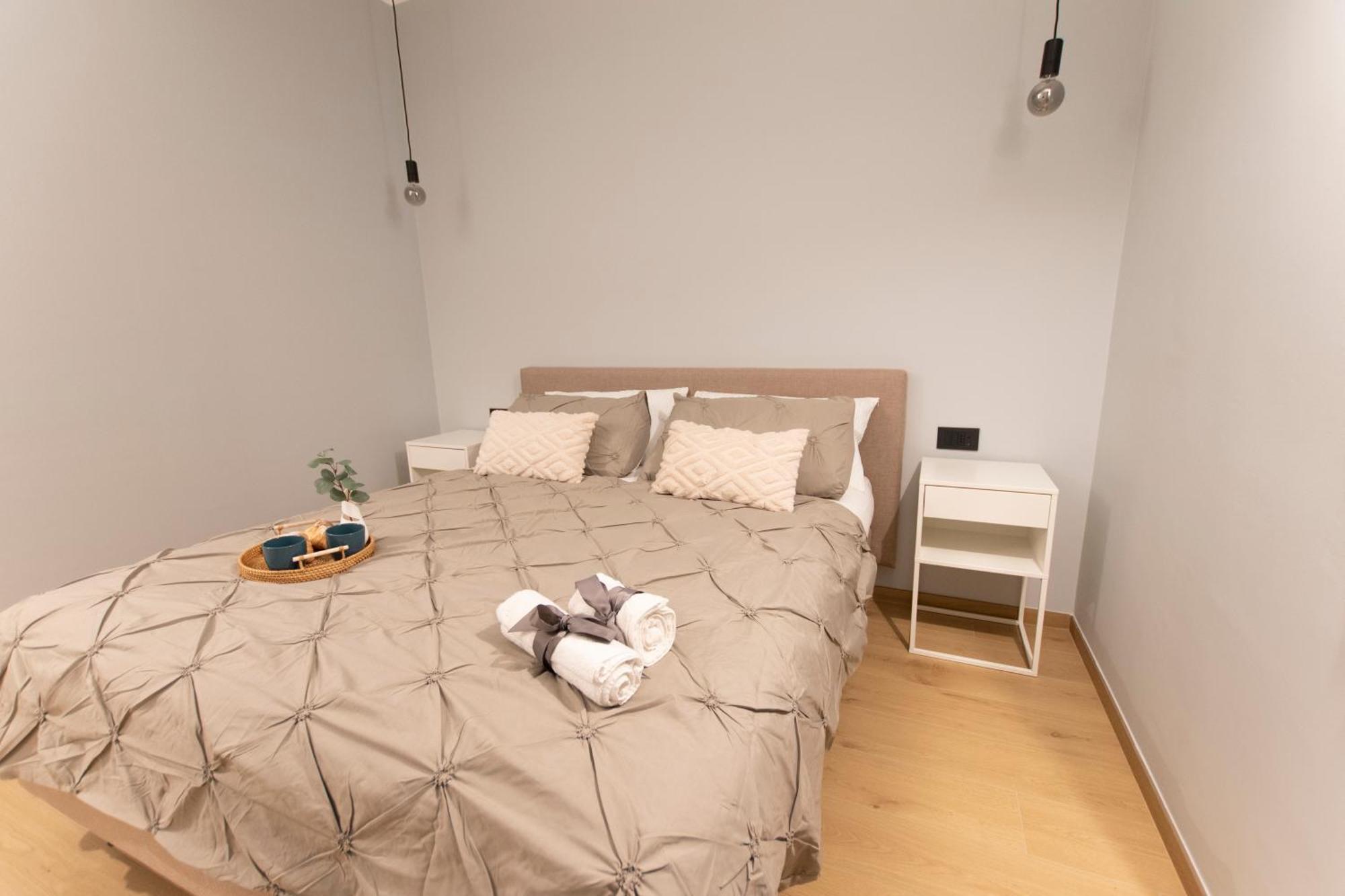 Appartamento Ihost Luxury -Private Parking- Plana 4 Milano Esterno foto